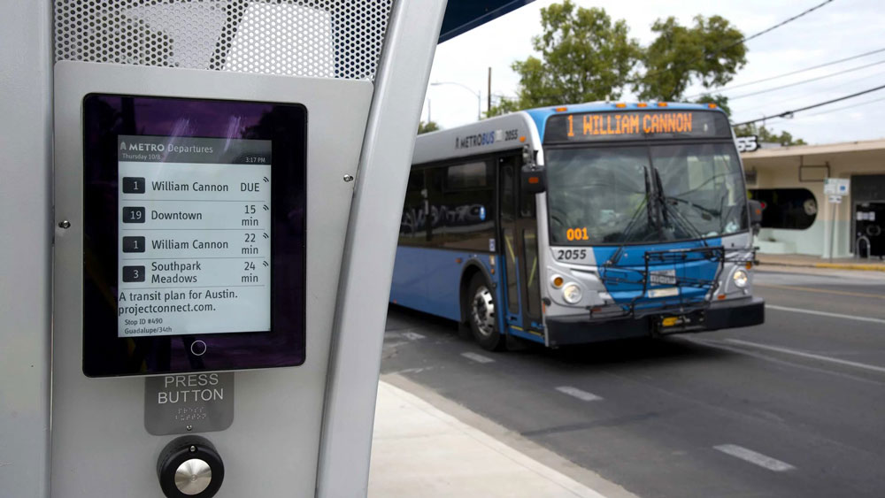 Busshållplats – Fast display – E-papper – Väntkiosk – Pelare